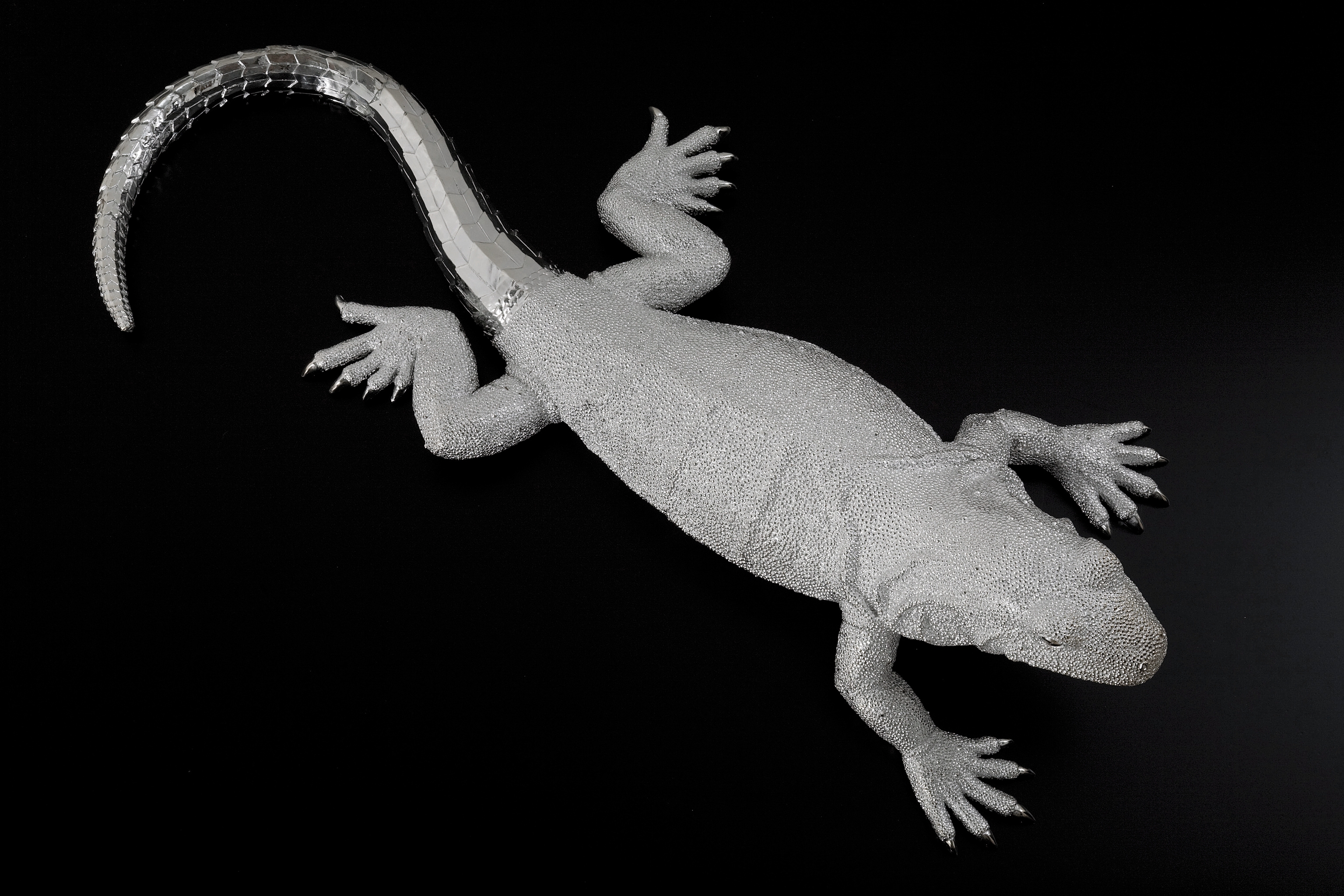 Dekorativní figurka Lizard Silver Deluxe | KARE Design